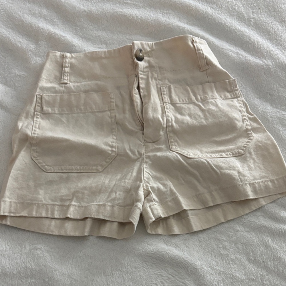 Anthropologie Cream Women's Cargo Shorts